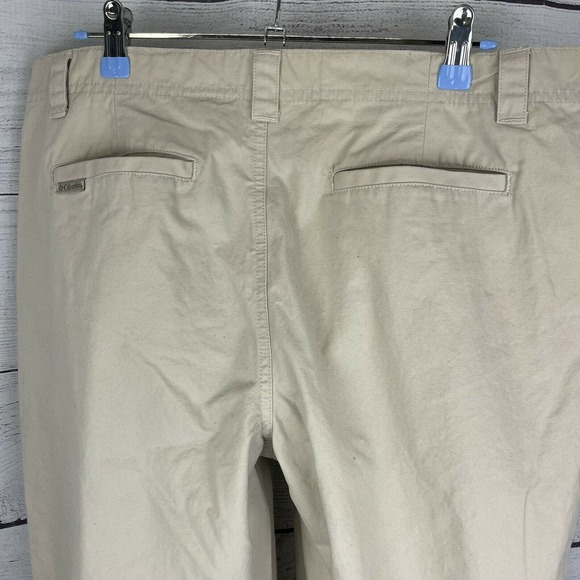 Columbia Chino Khaki Pants Size 12 Short - Picture 8 of 9